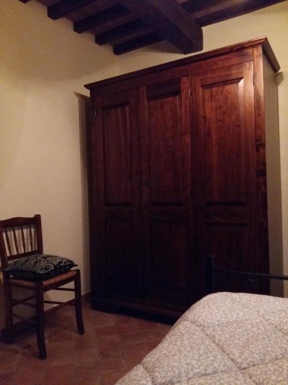 Agriturismo Il Melo Valfabbrica Екстериор снимка