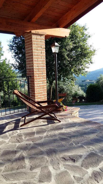 Agriturismo Il Melo Valfabbrica Екстериор снимка